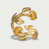 Anillo bañado en oro de rosas negras